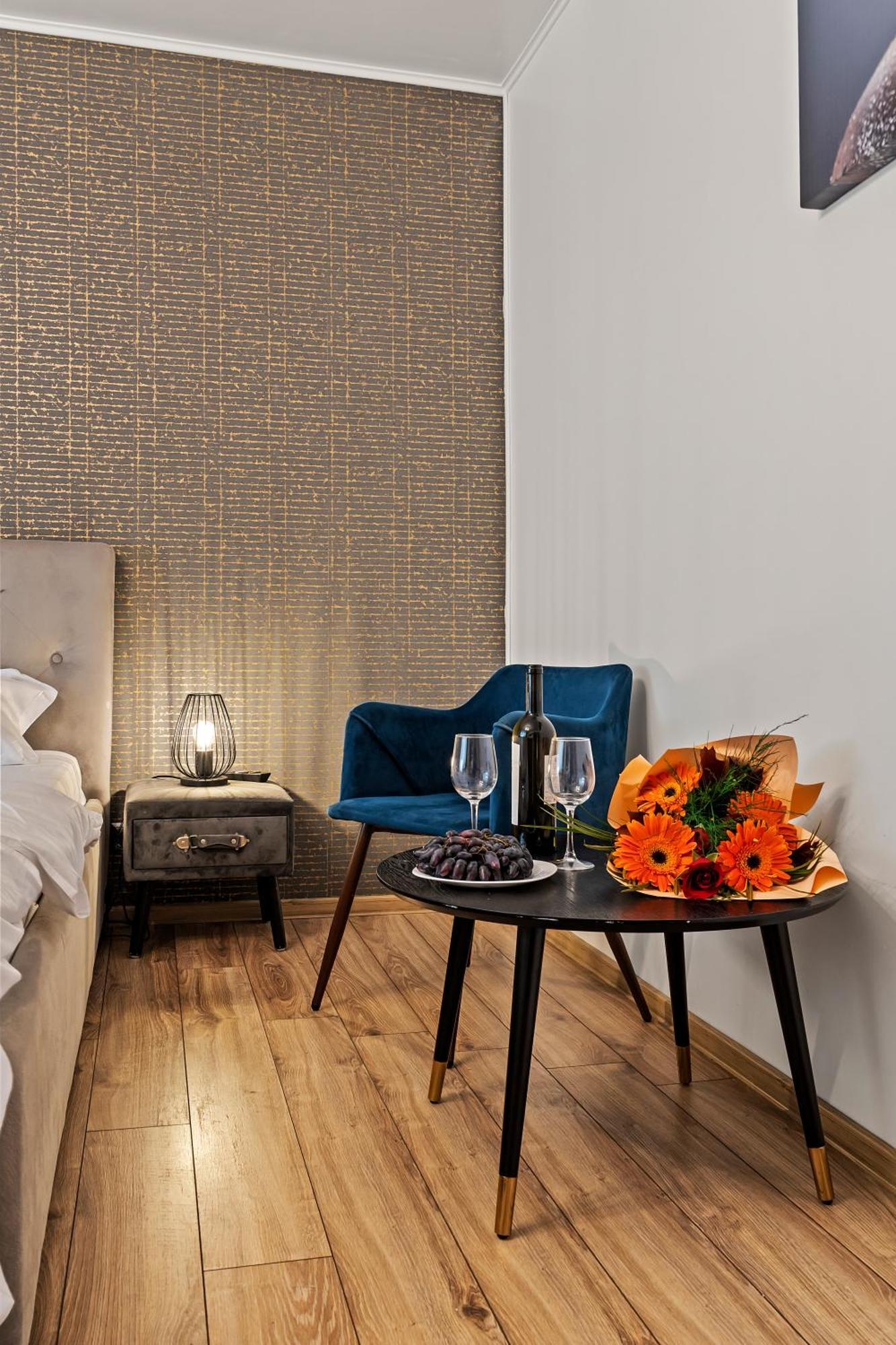 Garsoniera De Lux Si Eleganta Drumul Taberei Bucureşti Ngoại thất bức ảnh